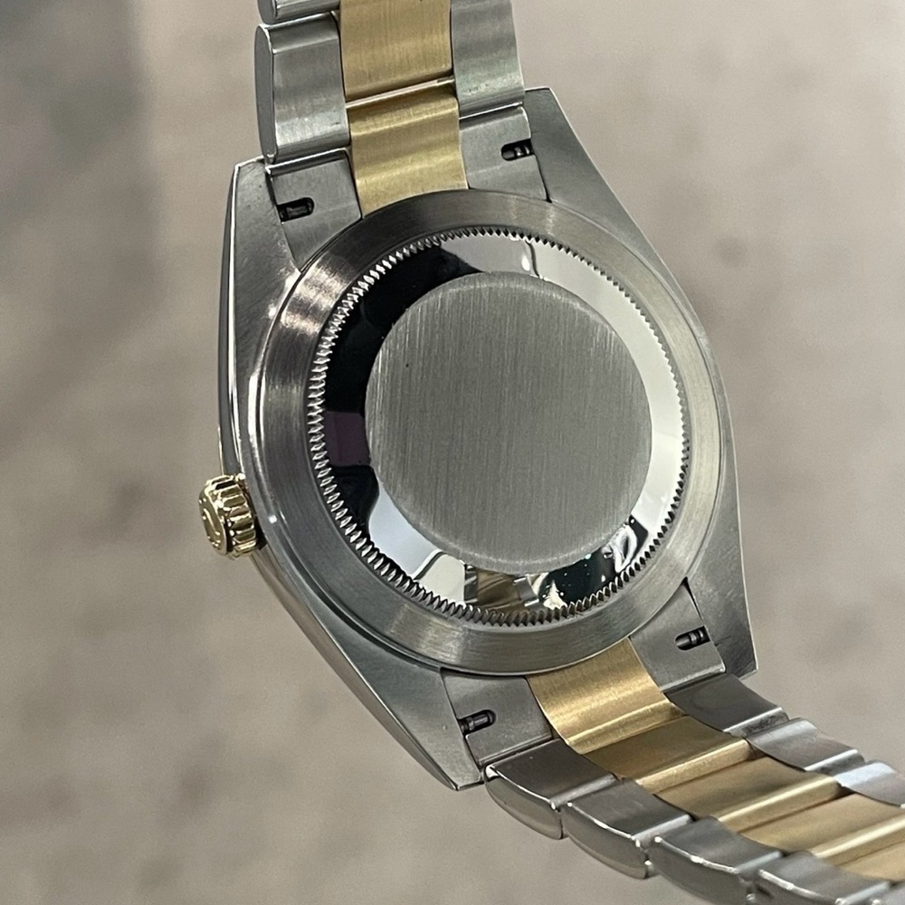 Rolex Datejust Watch - Black and Gold - Picture 7 of 9